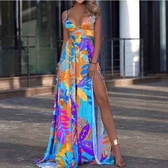 FLORAL MAXI DRESS - Picture 1 of 4